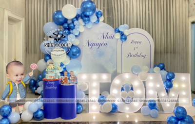 Mẫu trang trí tone xanh dương