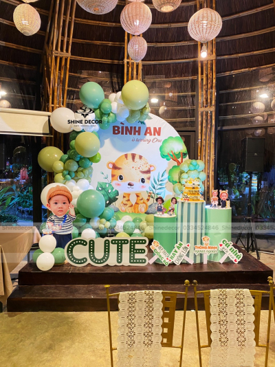 Mẫu trang trí hổ xanh lá